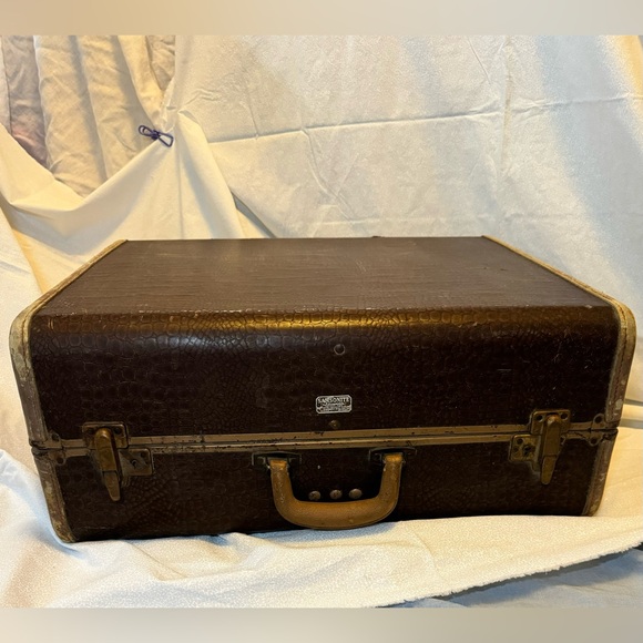 Vintage1950s Samsonite Streamlite Shwayder bros alligator embossed hard suitcase - Picture 2 of 16
